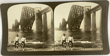 Écosse, Hommes en kilt devant le Pont sur le Forth, Great Forth Bridge, Vintage 