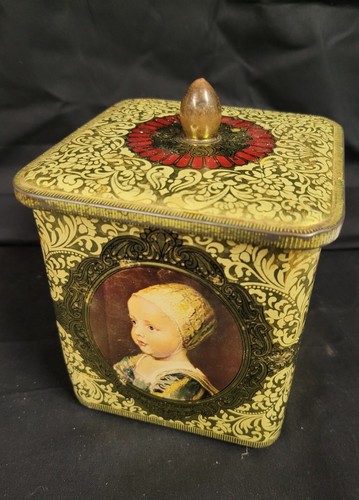 Rare boite métal carré - ,