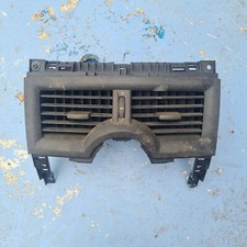 GRILLE AERATION CENTRALE