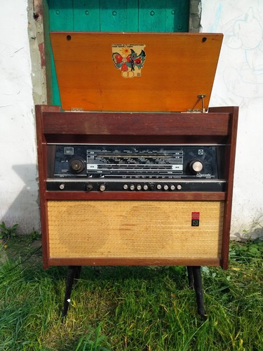 Tube radio vintage - vintage, soviet