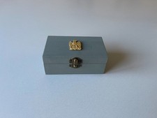 Boite en bois peinte vert gris