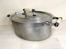 Marmite à poisson en fonte