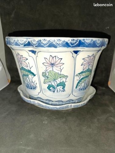 Grand pot avec soucoupe