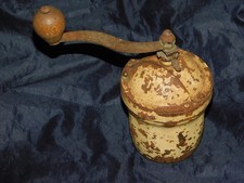 Ancien moulin à café métal