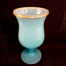 MAGNIFIQUE CALICE/ VERRE EN OPALINE BLEU ET MONTURE EN LAITON DORE 
