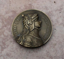 médaille  jeanne d arc 1920 ville de paris . signée a. j  Corbièrre