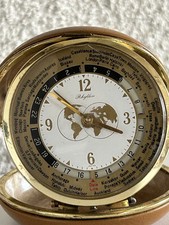 Vintage Réveil Rhythm  Fonctionnel Avec Les Heures Du Monde