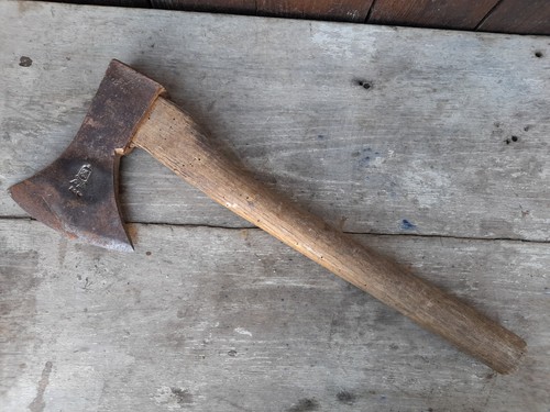 Outil hachette hache axe - axe, art