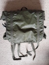 musette F2 armée francaise, neuve, avec les 2 poches latérales. ou sac a dos F2.