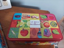 Boite en metal rectangulaire