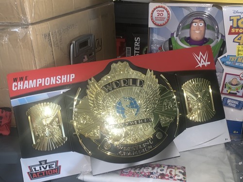 Rare wwe live - action, winged