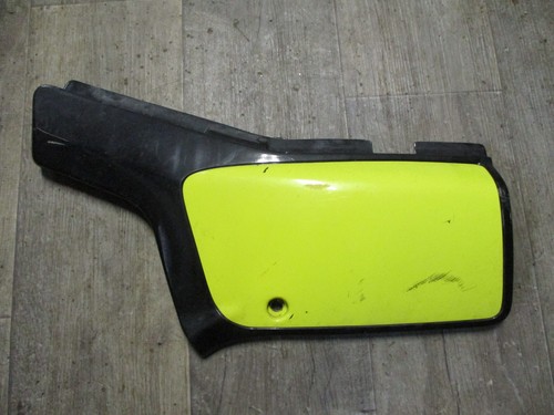 Cache latéral gauche honda - latéral,