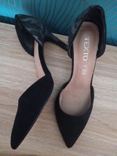 escarpins noir aspect daim, semelle intérieure cuir,très bon état 