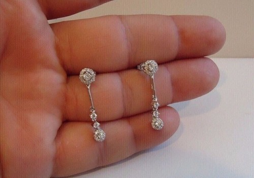 Boucles oreilles de - d'oreilles,