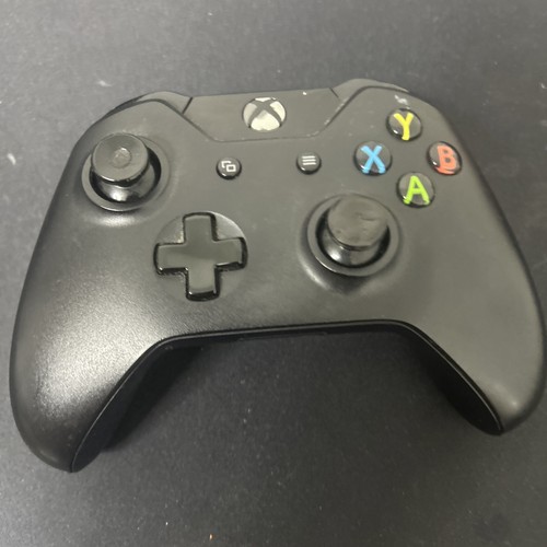 Manette normal xbox noir - manette, qui