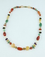 Collier sautoir en pierres