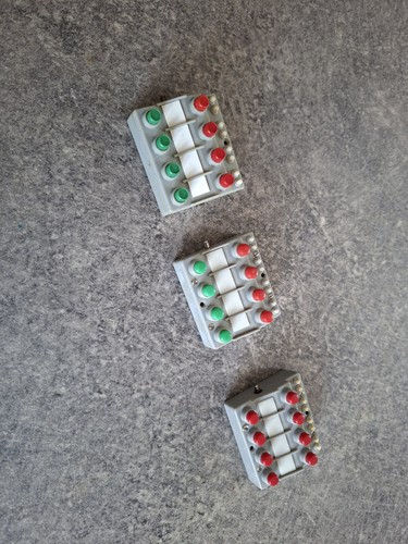 Lot boitiers contact - de,