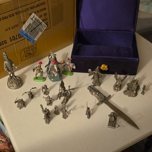 Vintage pewter minis figurines - vintage,