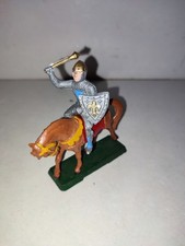 STARLUX  MOYEN AGE - CAVALIER CHEVALIER EN ARMURE A CHEVAL MASSE - BEL ETAT
