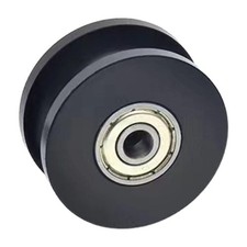 Le noir universel de roue de