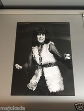 ESTHER GALIL - PHOTO DE PRESSE