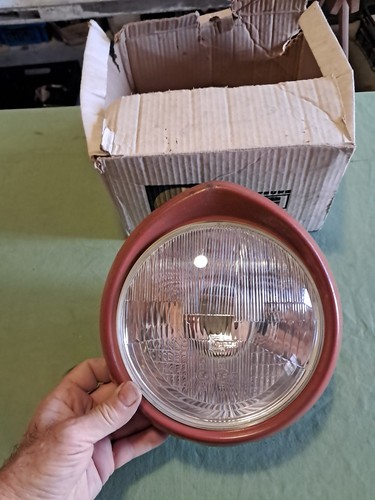 Peugeot 404 phare - un,