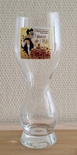 1 Grand Verre à bière  -