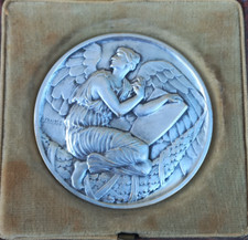 Médaille Archange sur une