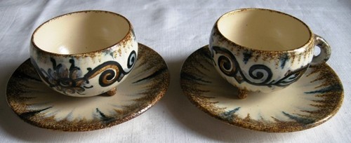 Tasses sous - et,