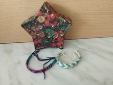 BOITE A BIJOUX ENFANT EN CARTON  FORME D ETOILE STYLE NOEL + BRACELETS