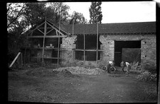 Restauration grange hangar agricole - négatif photo ancien an. 1940 negative