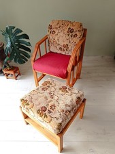 Fauteuil et repose-pieds en