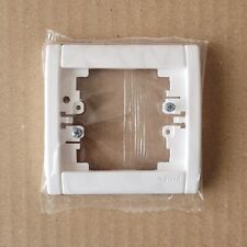 LEGRAND 85000 - 1 Plaque 1 poste - SAGANE KOZI OPALIS BLANC - 850 00