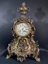Grande pendule cartel en bronze de style Louis XV