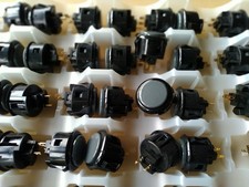 Sanwa 5 x boutons poussoirs