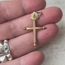 Petite Croix Jeannette Bijou