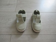 Chaussures Sandales en tissu