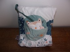 Jouet 1er 1st age Livre d'éveil de marionnettes Book of puppets Vertbaudet