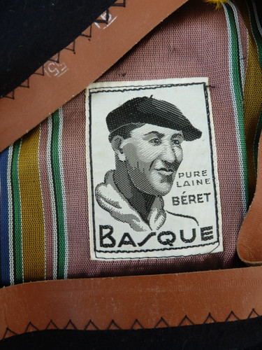 Lot bérets basques - lot,
