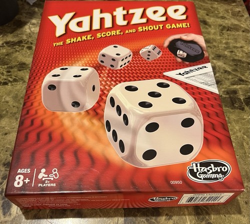 Hasbro yahtzee board - yahtzee, game