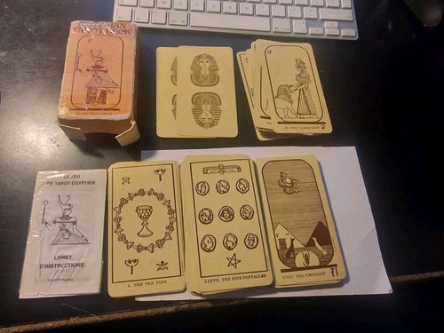 Ancien tarot égyptien - ancien,