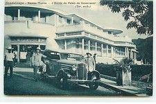 Guadeloupe - BASSE-TERRE - L'Entrée du Palais du Gouverneur - Automobile