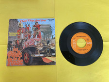 45 tours  les pieds de poule    chitty chitty bang bang