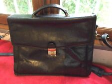 Grand cartable Katana bandoulière cuir noir  ;TBE .(LI/ )