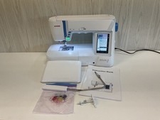 Janome Skyline S7 Sewing and