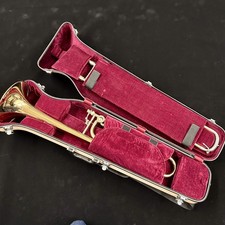 Cloche en laiton doré