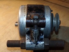 Ancien alternateur  voiture ancienne RADIOS BELLEGARDE AIN RM.A SIX