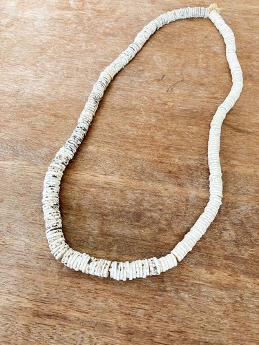 Collier vintage oeuf