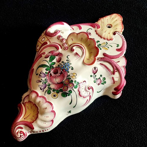 Imposante bouquetière - bouquetiÈre, en