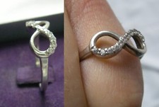 BAGUE SERTIE 8 de l'infini